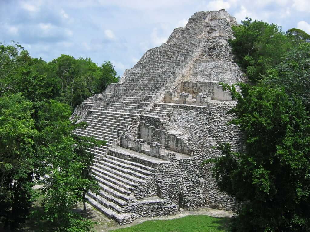 Pirámide de Cobá en Cancún