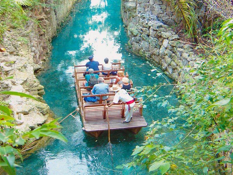 Paseos por el Parque Xcaret en Cancún